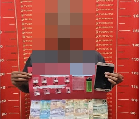 Pengedar Sabu Digerebek di Kamar Kos, Satresnarkoba Polres Pekalongan Sita 8 Paket Siap Edar